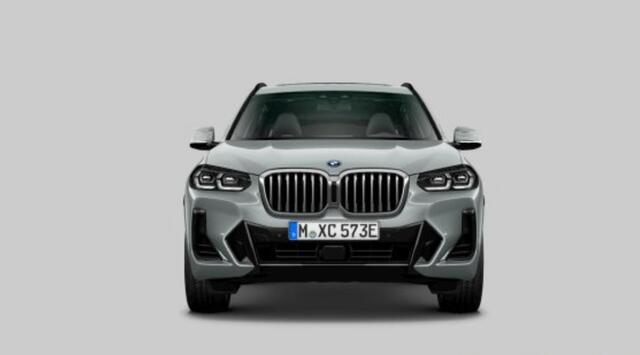 BMW X3 xDrive30e High Executive M Sport - Panoramadak - Sportstoelen - Active Cruise Control - Parking/Driving Assistant - Head up - Harman Kardon - Ambiance verlichting - Elektrisch verwarmde voorstoelen -