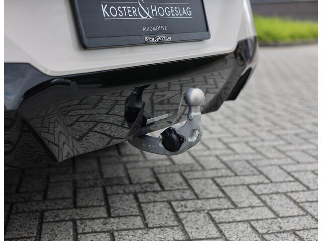 BMW X3 30e xDrive | Trekhaak - Pano - HUD - M Sport Pro