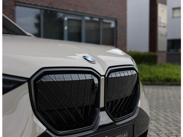 BMW X3 30e xDrive | Trekhaak - Pano - HUD - M Sport Pro