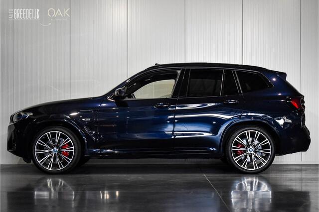 BMW X3 xDrive30e | M-Sport | Live Cockpit | Panorama | Leder | Memory | Trekhaak | Head-Up | Camera | 21"LM | Carbon Zwart
