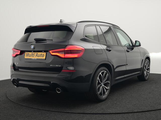 BMW X3 xDrive30e Sportline Plug in Hybrid | PHEV | Trekhaak af Fabriek | Camera | Lederen Sportstoelen Memory | 20"L.M | Apple Carplay | Stuurverwaming | Sfeerverlichting | Navi Prof |