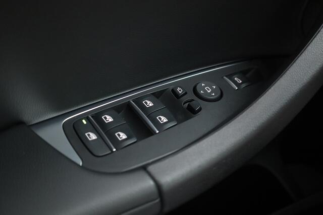 BMW X3 xDrive30e M Sport | Navi | Leder | 20'' | Camera | Stoelverw. | Apple CarPlay