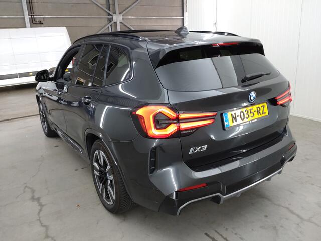 BMW X3 iX3 High Executive 80 kWh | Verwacht | M-pakket | Leder | Panoramadak |