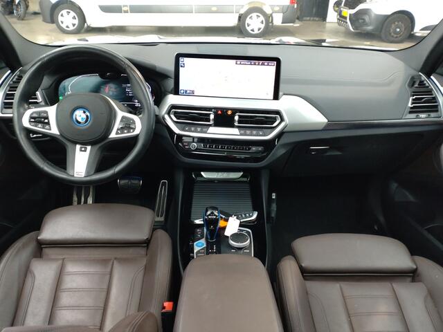 BMW X3 iX3 High Executive 80 kWh | Verwacht | M-pakket | Leder | Panoramadak |