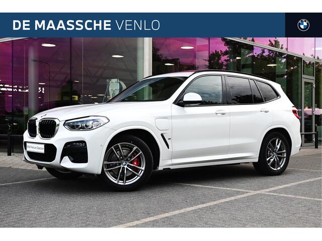 BMW X3 xDrive30e High Executive Automaat / Panoramadak / Trekhaak / Sportstoelen / Comfort Access / Stuurverwarming / Parking Assistant Plus / LED / Adaptief onderstel