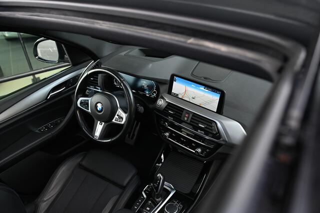 BMW X3 xDrive30e High Executive Automaat / Panoramadak / Trekhaak / Sportstoelen / Comfort Access / Stuurverwarming / Parking Assistant Plus / LED / Adaptief onderstel
