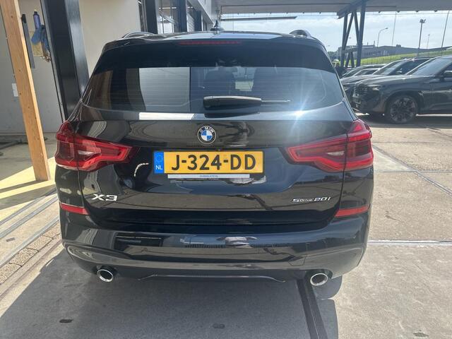 BMW X3 sDrive20i High Executive M-Sport | Panorama | Camera | Hifi |