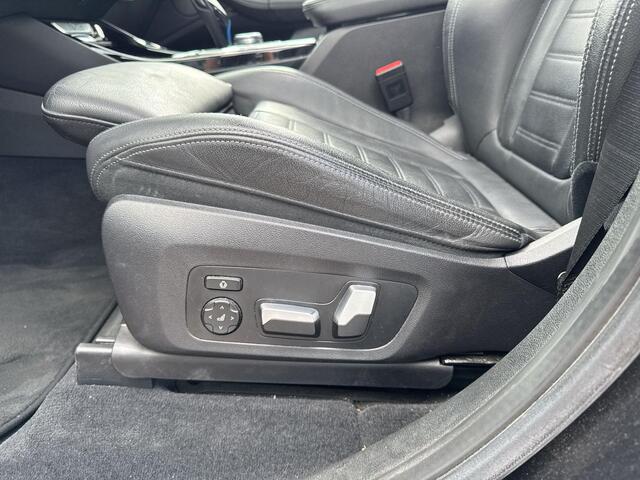 BMW X3 iX3 High Executive 80 kWh | Trekhaak | Lederen bekleding | Privacy glas | Pano Dak |