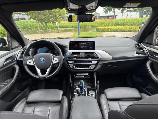 BMW X3 iX3 High Executive 80 kWh | Trekhaak | Lederen bekleding | Privacy glas | Pano Dak |