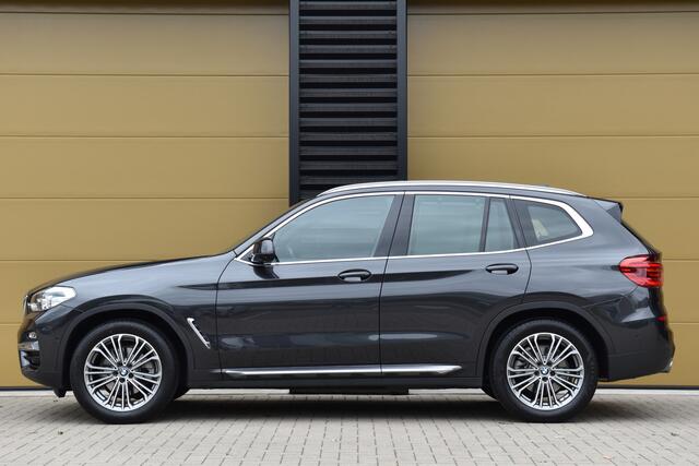 BMW X3 xDrive20i High Executive * Luxury line * Trekhaak * Elektrische stoelen met memory * Head-up * LED *