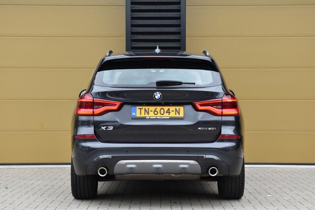 BMW X3 xDrive20i High Executive * Luxury line * Trekhaak * Elektrische stoelen met memory * Head-up * LED *
