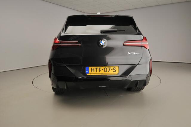 BMW X3 30e xDrive M-Sportpakket Pro / Trekhaak / Panoramadak / Getint glas / Professional Pack / Driving assist prof / Alu wielen 21 inch