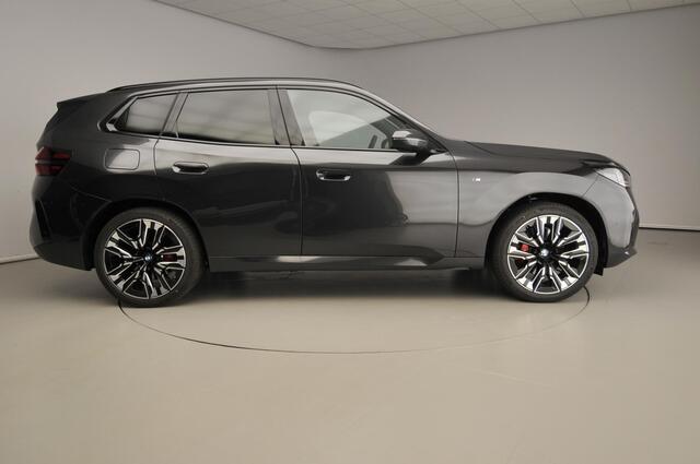 BMW X3 30e xDrive M-Sportpakket Pro / Trekhaak / Panoramadak / Getint glas / Professional Pack / Driving assist prof / Alu wielen 21 inch