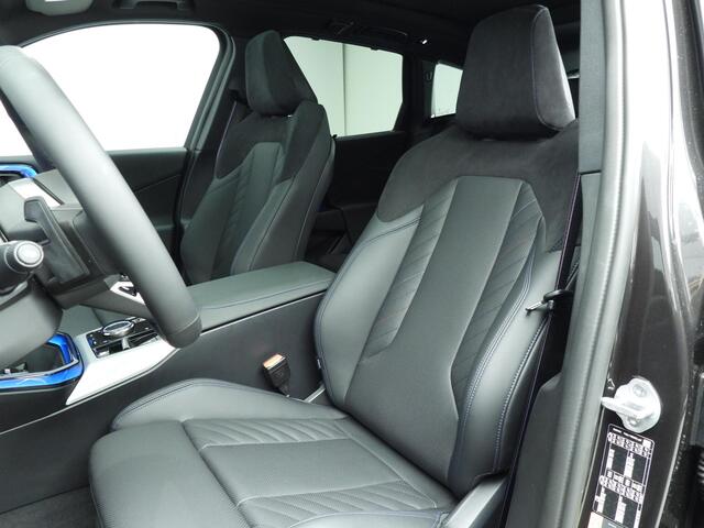 BMW X3 30e xDrive M-Sportpakket Pro / Trekhaak / Panoramadak / Getint glas / Professional Pack / Driving assist prof / Alu wielen 21 inch