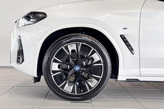 BMW X3 iX3 High Executive Shadow Line Pack