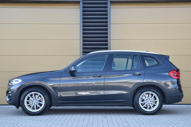 BMW X3 xDrive20i High Executive * Elektrische trekhaak * 360 camera * Panorama dak * 18 Inch *