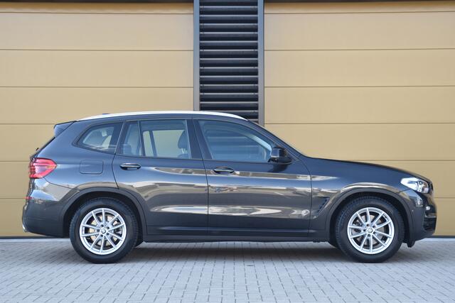 BMW X3 xDrive20i High Executive * Elektrische trekhaak * 360 camera * Panorama dak * 18 Inch *