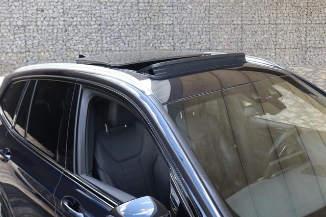 BMW X3 xDrive30e High Ex. | M sport | Panorama dak | Leer | Compleet