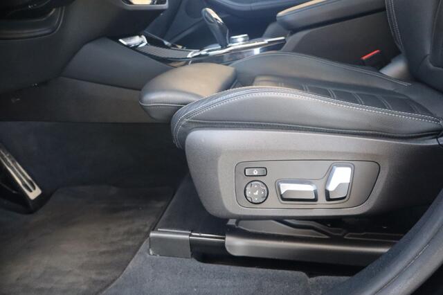 BMW X3 xDrive30e High Ex. | M sport | Panorama dak | Leer | Compleet