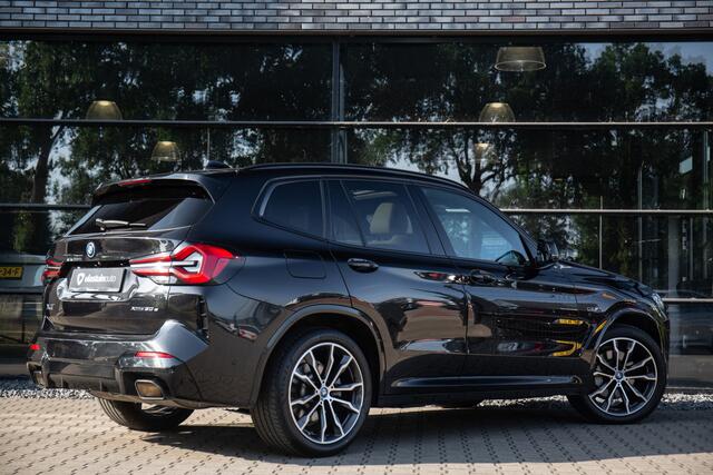 BMW X3 xDrive30e High Executive M-Sport , Pano dak, Trekhaak, 360°camera,