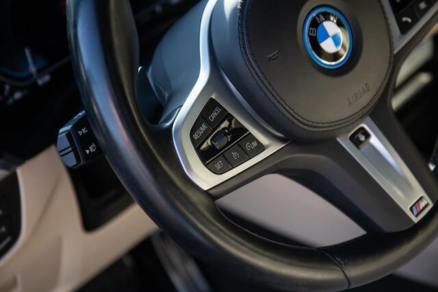 BMW X3 xDrive30e High Executive M-Sport , Pano dak, Trekhaak, 360°camera,