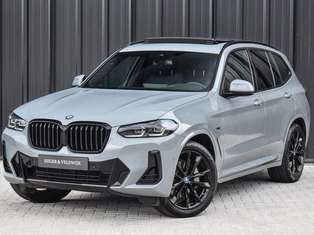 BMW X3 xDrive30e HIGH EXECUTIVE | M_SPORT | PANORAMADAK | LED | COMFORT ACCESS | CAMERA | AMBIANCE INTERIEUR