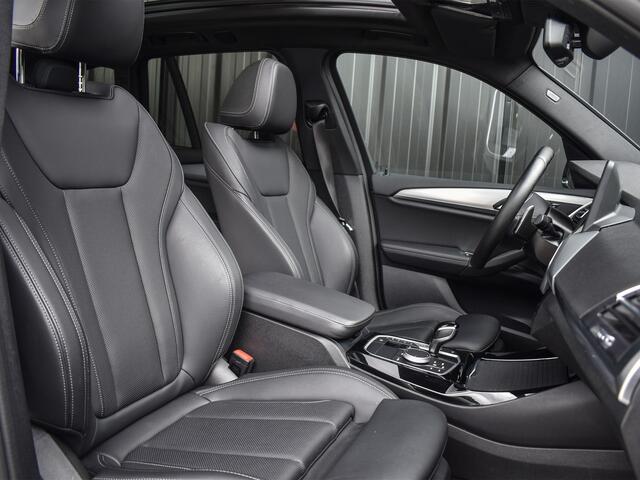 BMW X3 xDrive30e HIGH EXECUTIVE | M_SPORT | PANORAMADAK | LED | COMFORT ACCESS | CAMERA | AMBIANCE INTERIEUR