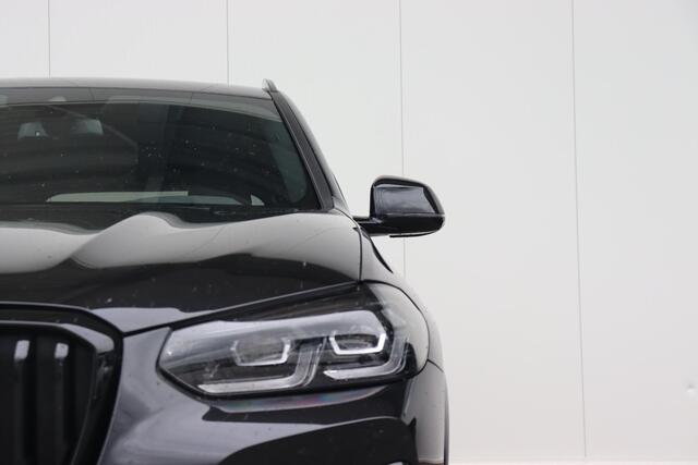 BMW X3 xDrive30e High Executive M Sportpakket/ 20''LMV/ Comfort Access/ panoramadak/ Sportstoelen/ Harman Kardon/ Stoelverwarming/ Active Cruise Control/ Head-Up