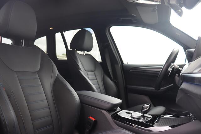 BMW X3 xDrive30e High Executive M Sportpakket/ 20''LMV/ Comfort Access/ panoramadak/ Sportstoelen/ Harman Kardon/ Stoelverwarming/ Active Cruise Control/ Head-Up