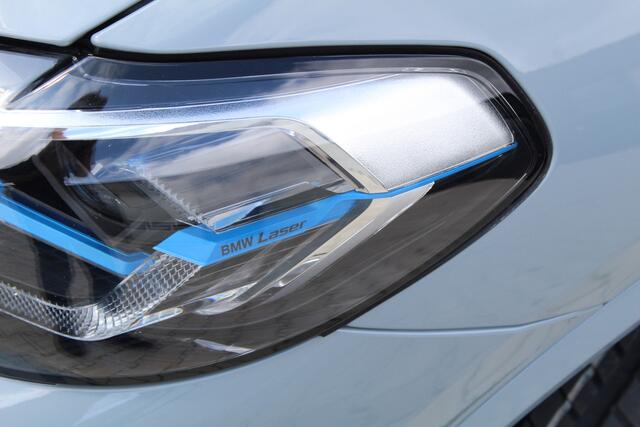 BMW X3 xDrive30e M-sport | Laser | Trekhaak | HUD | Panoramadak