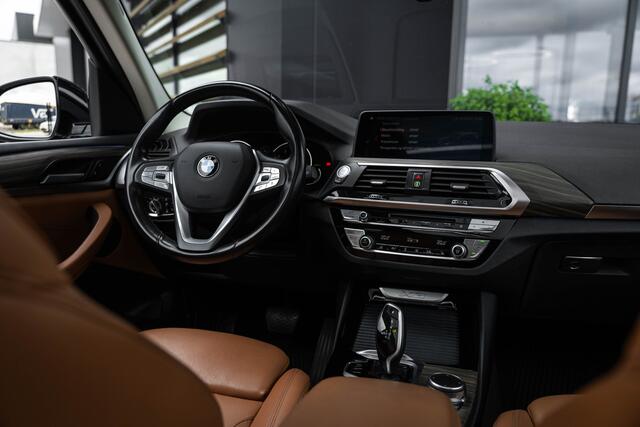 BMW X3 xDrive20i High Executive - Panorama | HUD | Cruise Control | Trekhaak
