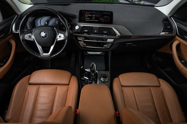 BMW X3 xDrive20i High Executive - Panorama | HUD | Cruise Control | Trekhaak