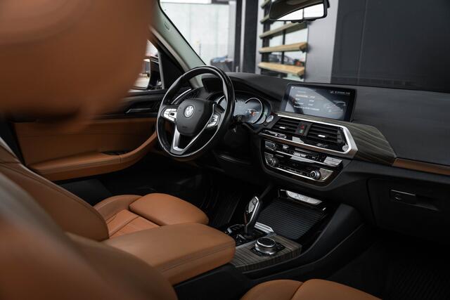 BMW X3 xDrive20i High Executive - Panorama | HUD | Cruise Control | Trekhaak
