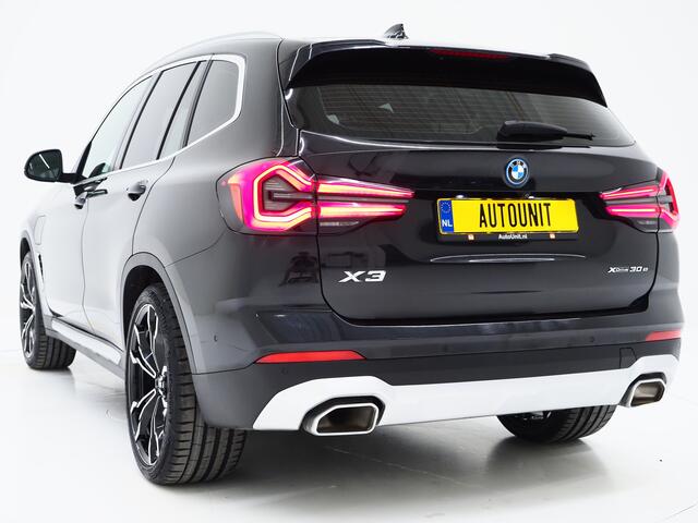 BMW X3 xDrive30e LCI 292PK | Leder | Sportstoelen | Zwarte Hemel | Camera | DAB | Carplay