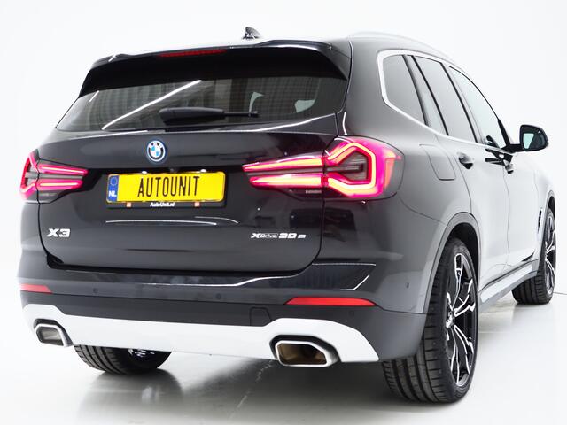 BMW X3 xDrive30e LCI 292PK | Leder | Sportstoelen | Zwarte Hemel | Camera | DAB | Carplay