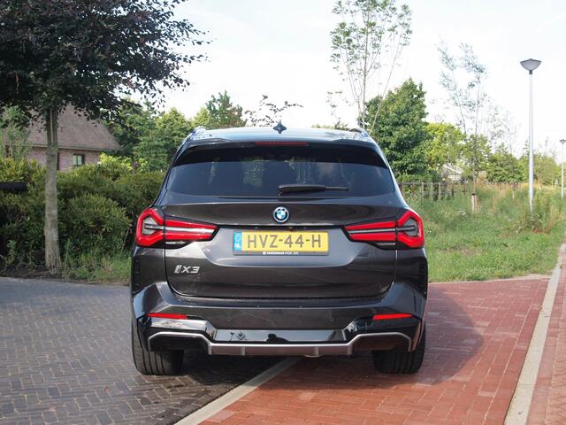 BMW X3 iX3 High Executive 80 kWh | Panoramadak | Camera | Cruise Control | Trekhaak | Apple Carplay |