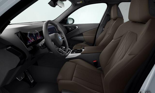 BMW X3 30e xDrive M-Sport | 21" | Panorama | Trekhaak | Voorbereiding Driving Assistant Plus