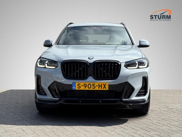 BMW X3 xDrive20i High Executive M Sport | Trekhaak Uitklapbaar | Navigatie Full-Map | Stuur- + Stoelverwarming | Apple Carplay/Android Auto | Leder | Rijklaarprijs!
