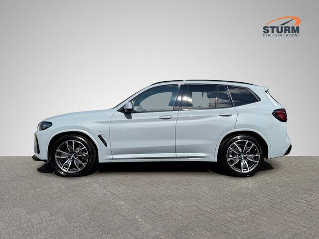 BMW X3 xDrive20i High Executive M Sport | Trekhaak Uitklapbaar | Navigatie Full-Map | Stuur- + Stoelverwarming | Apple Carplay/Android Auto | Leder | Rijklaarprijs!