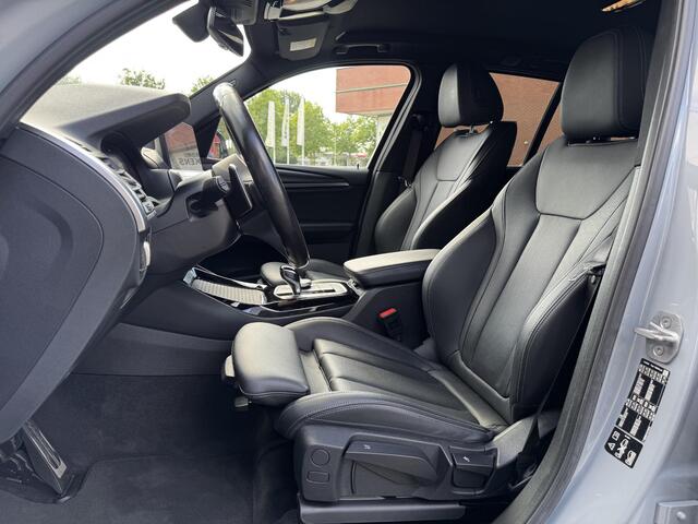 BMW X3 xDrive20i High Executive M Sport | Trekhaak Uitklapbaar | Navigatie Full-Map | Stuur- + Stoelverwarming | Apple Carplay/Android Auto | Leder | Rijklaarprijs!