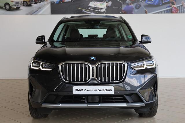 BMW X3 xDrive30e Business Edition Plus | Panoramadak | Elektr. Trekhaak