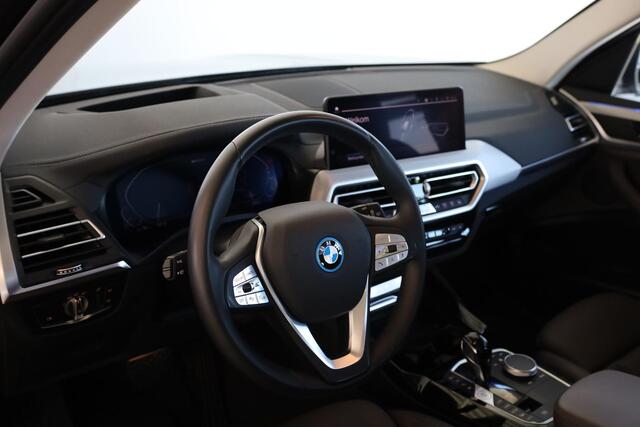 BMW X3 xDrive30e Business Edition Plus | Panoramadak | Elektr. Trekhaak