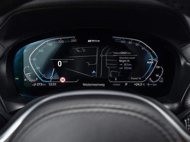 BMW X3 xDrive30e HIGH EXECUTIVE | M-SPORT | PANORAMADAK | PERFORMACNE SEATS | SHADOW-LINE | MEMORY SEATS | HARMAN\KARDON | HEAD-UP | CAMERA | COMFORT ACCESS | AMBIANCE INTERIEUR