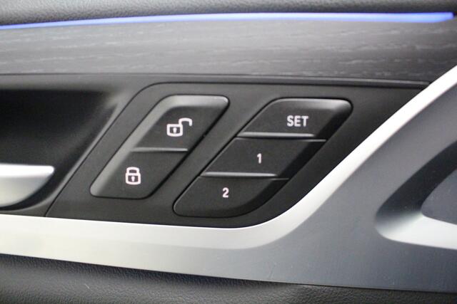 BMW X3 xDrive30e M-Sport | Panorama | Trekhaak | Harman Kardon | Gesture | 21"