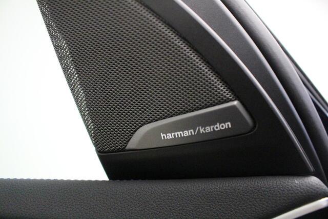BMW X3 xDrive30e M-Sport | Panorama | Trekhaak | Harman Kardon | Gesture | 21"