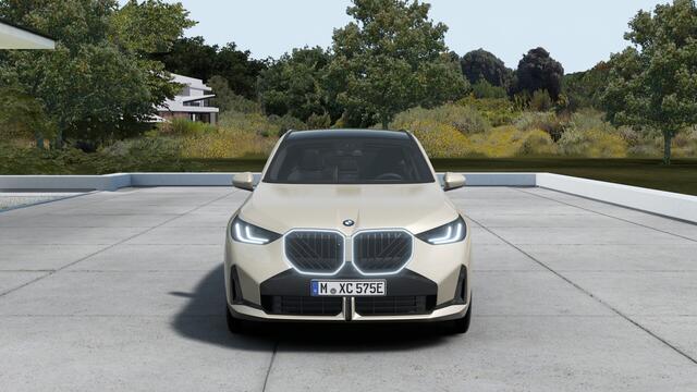 BMW X3 30e xDrive M Sport Automaat / Panoramadak / Trekhaak / Sportstoelen / Adaptieve LED / Parking Assistant Plus / Comfort Access / Stuurverwarming