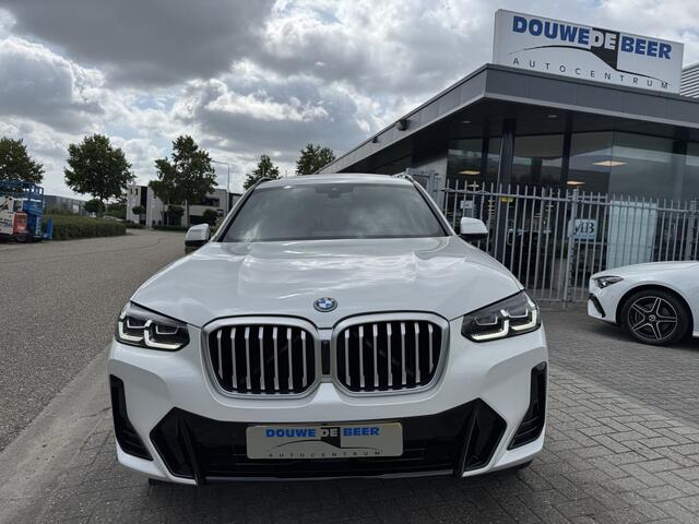 BMW X3 xDrive30e M Sport Pano-Dak | Schaalstoel | Harman Kardon | HUD | Memory