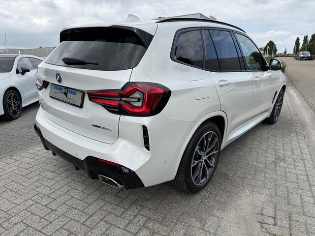 BMW X3 xDrive30e M Sport Pano-Dak | Schaalstoel | Harman Kardon | HUD | Memory