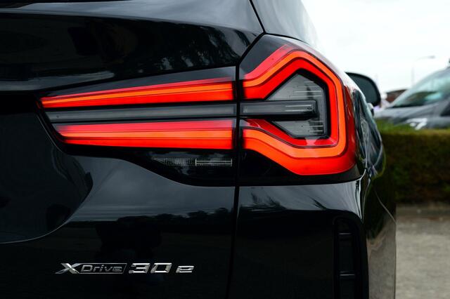 BMW X3 xDrive30e M-Sport Business Edition Plus Rijklaarprijs-Garantie Panoramadak Leder Laser Trekhaak Apple carplay Navigatie