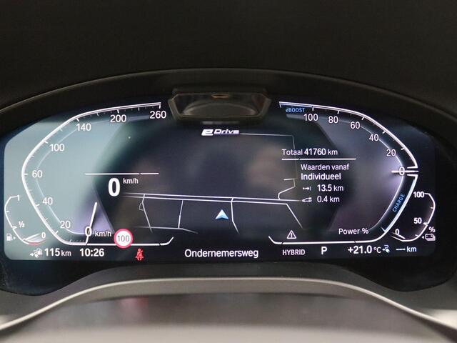 BMW X3 xDrive30e High Executive 292PK Pano-Schuifdak, Keyless, Cruise Controle, BMW Laserlight, Stoelverwarming, 360gr. Camera, Harman Kardon,Head-Up Display, Trekhaak, 21" LM Velgen